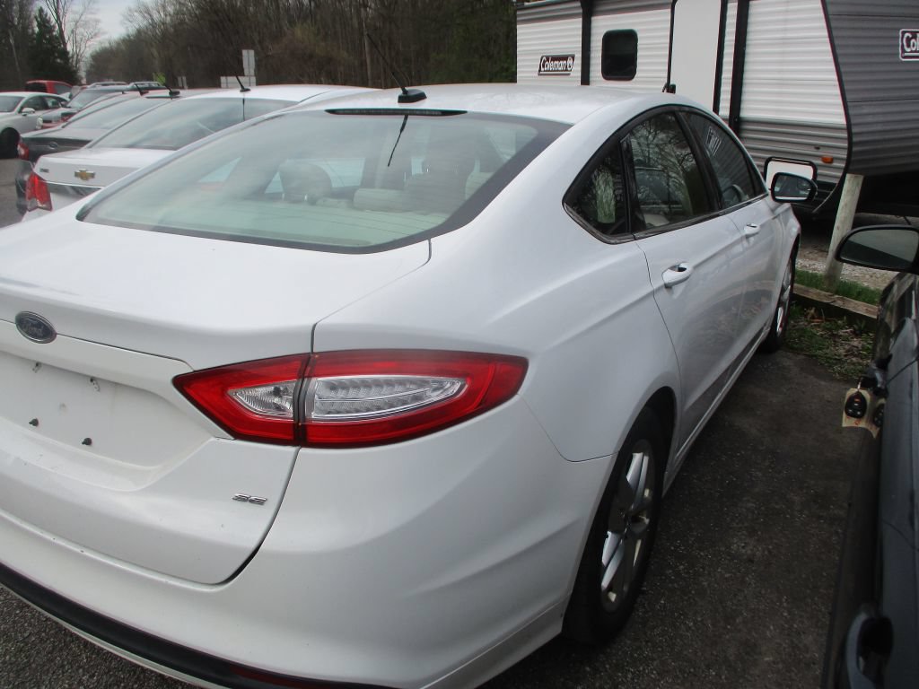 Used 2013 Ford Fusion SE FWD image 7