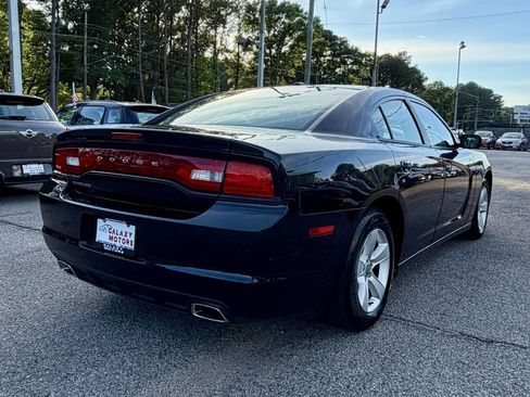 Used 2012 Dodge Charger SE w/ Connectivity Group RWD image 4