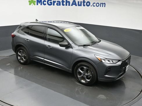 Used 2023 Ford Escape ST-Line AWD/4WD image 3