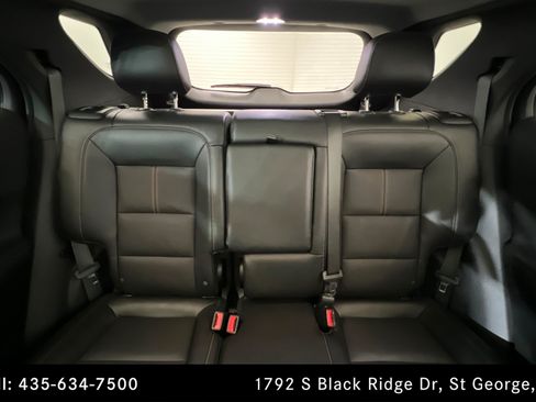 Used 2023 Chevrolet Equinox Premier FWD image 25