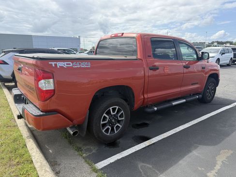 Used 2016 Toyota Tundra SR5 w/ TRD Off Road Package image 6