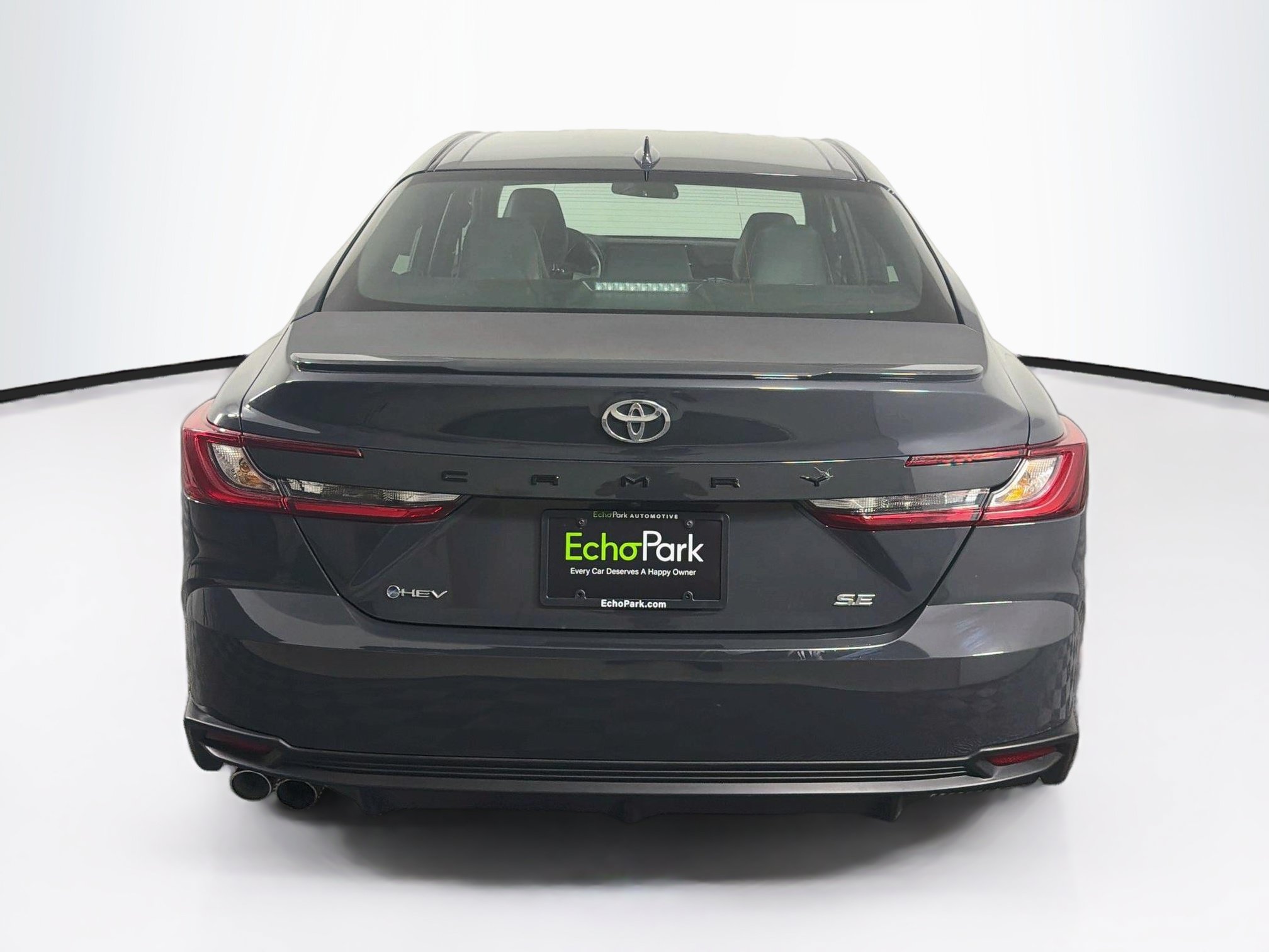 Used 2025 Toyota Camry SE FWD image 7