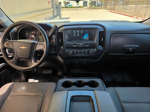 Used 2018 Chevrolet Silverado 2500 W/T AWD/4WD image 13
