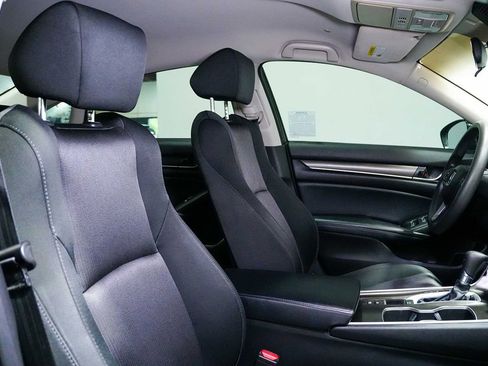 Used 2018 Honda Accord LX image 23