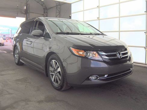 Used 2014 Honda Odyssey Touring Elite image 4