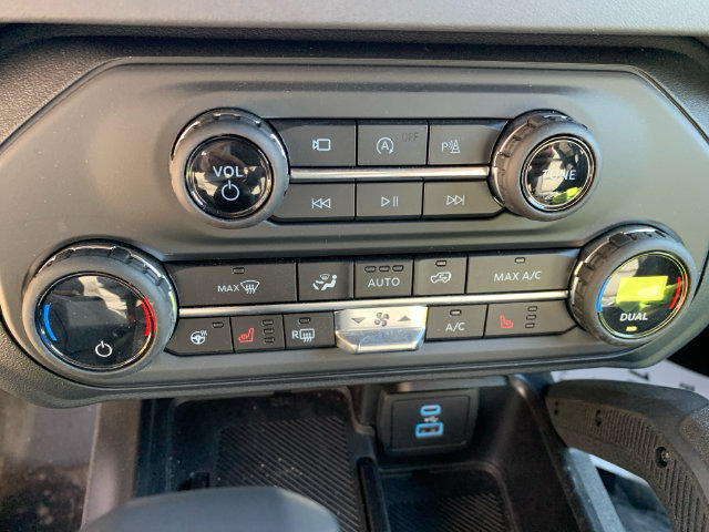 Used 2025 Ford Bronco Badlands AWD/4WD image 27