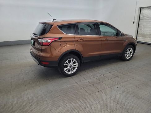 Used 2017 Ford Escape SE FWD image 10