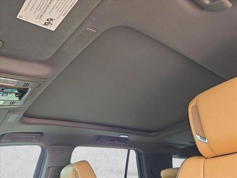 Used 2025 Cadillac Escalade Premium Luxury w/ LPO, Floor Liner Package AWD/4WD image 16