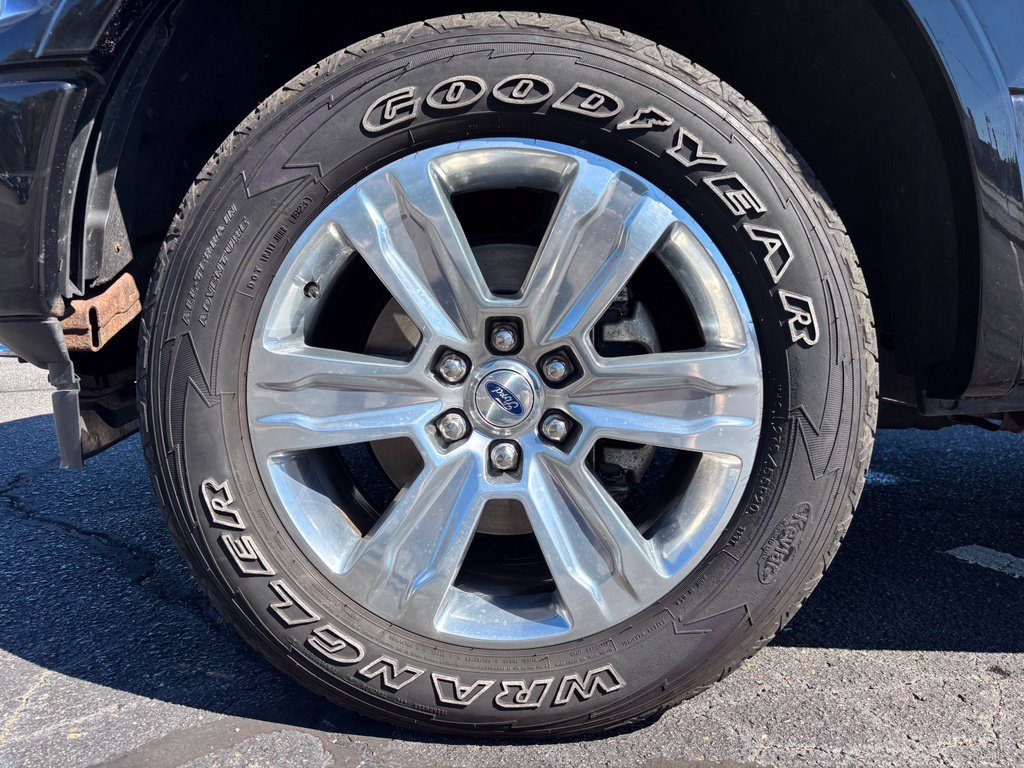 Used 2019 Ford F150 Platinum w/ Equipment Group 701A Luxury AWD/4WD image 14