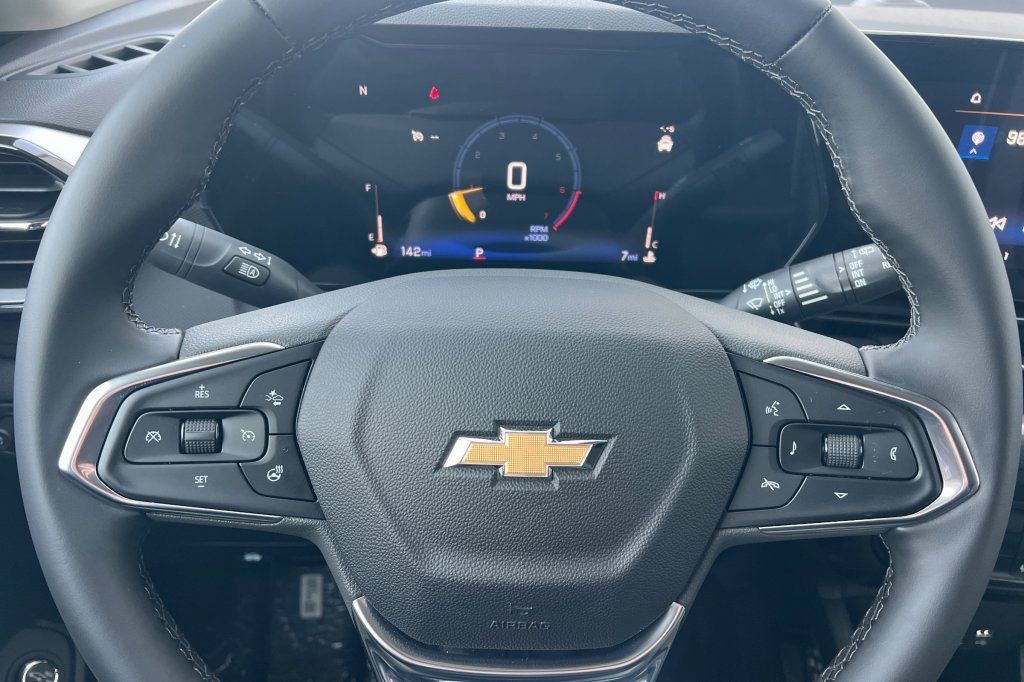 New 2026 Chevrolet TrailBlazer LT w/ Convenience Package FWD image 20