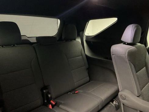 New 2026 Chevrolet Traverse LT image 28