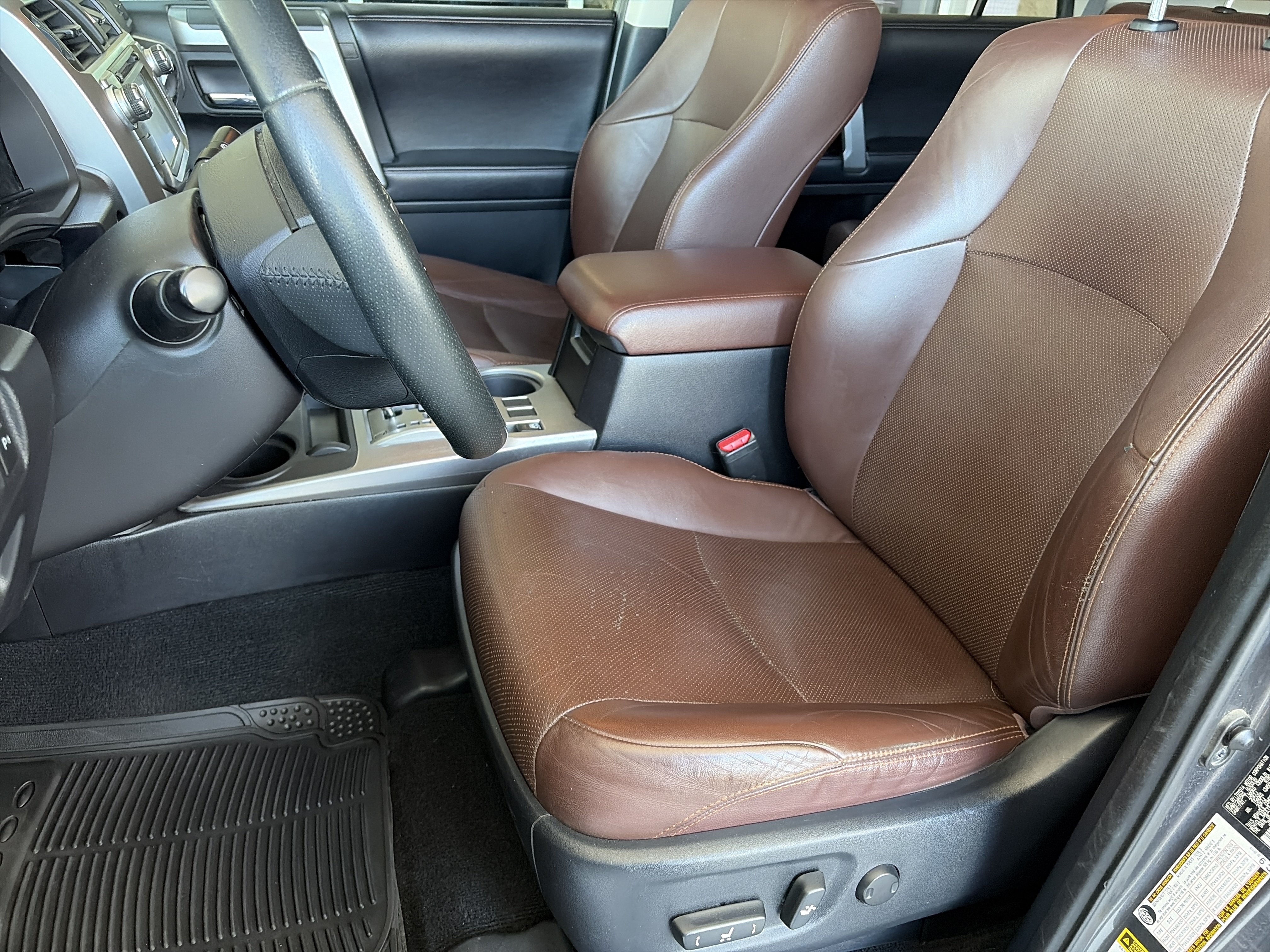 Used 2016 Toyota 4Runner Limited AWD/4WD image 14