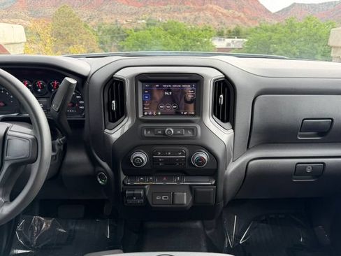 Used 2025 Chevrolet Silverado 1500 W/T w/ WT Value Package AWD/4WD image 16