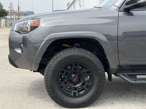 Used 2022 Toyota 4Runner TRD Off-Road Premium w/ Moonroof Package AWD/4WD image 9