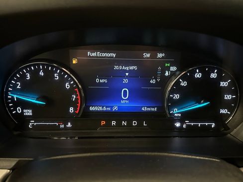Used 2021 Ford Explorer XLT AWD/4WD image 10