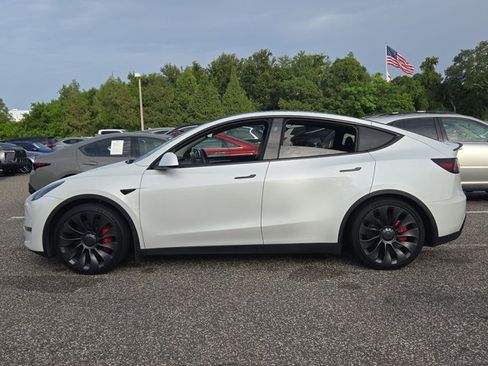 Used 2023 Tesla Model Y Performance AWD/4WD image 8