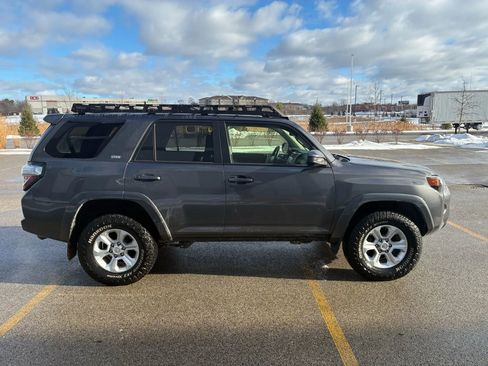 Used 2021 Toyota 4Runner SR5 image 4