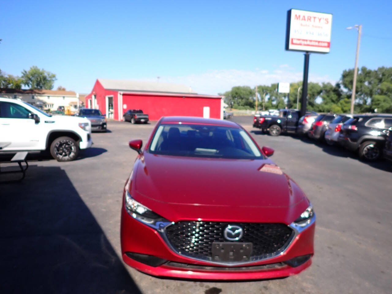 Used 2019 MAZDA MAZDA3 Sedan FWD image 2