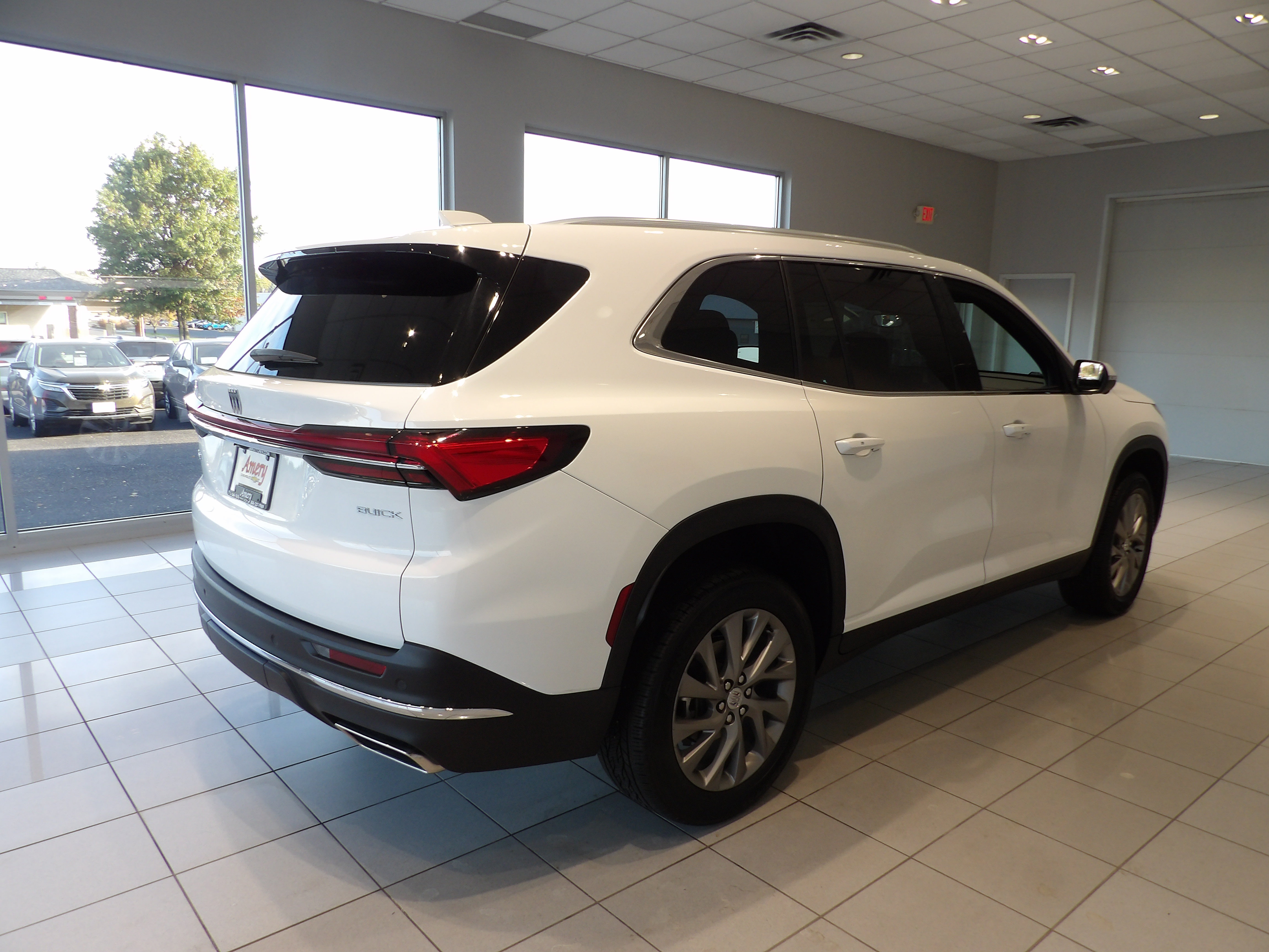Used 2026 Buick Enclave Preferred AWD/4WD image 4