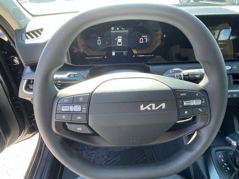 New 2026 Kia K4 FWD image 13