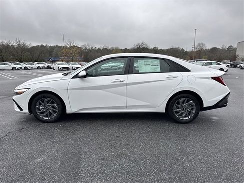 New 2026 Hyundai Elantra Blue image 4