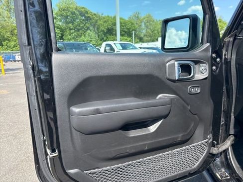 Used 2023 Jeep Wrangler Sport AWD/4WD image 33