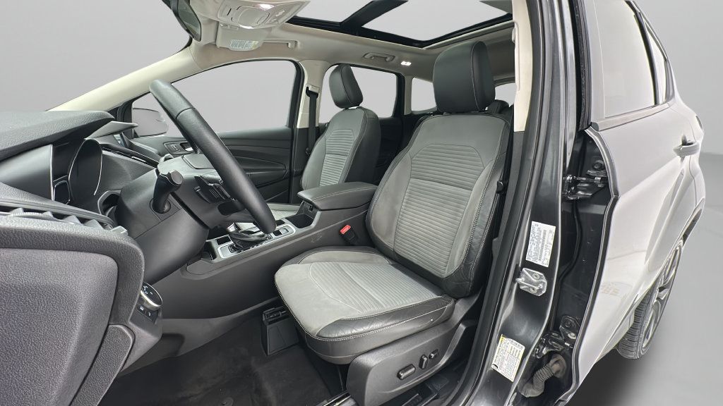 Used 2018 Ford Escape SE w/ SE Sport Appearance Package AWD/4WD image 13