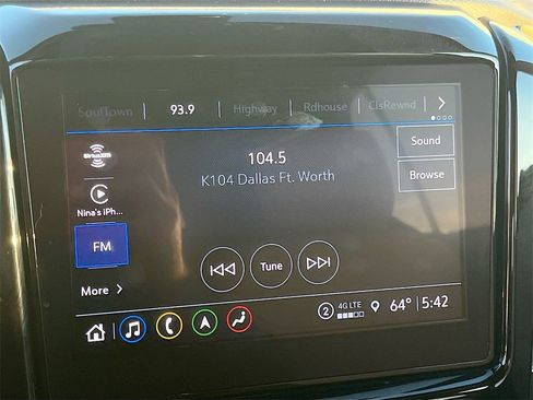 Used 2023 Chevrolet Traverse LT w/ LT Premium Package image 15