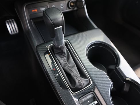 Used 2025 Honda Civic Sport image 10