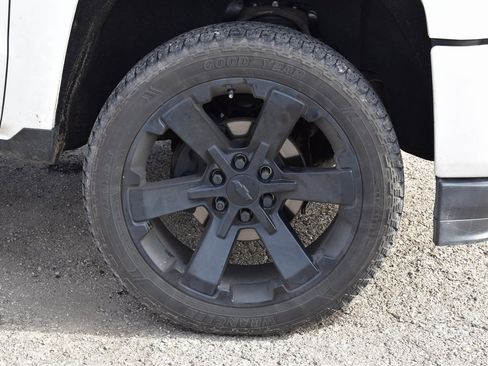 Used 2017 Chevrolet Silverado 1500 LT w/ All Star Edition image 4