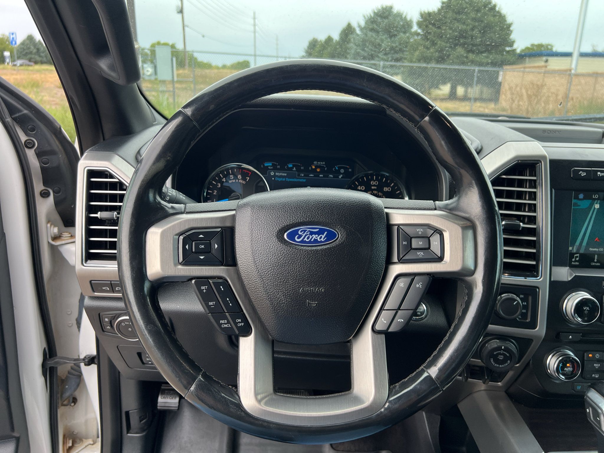 Used 2017 Ford F150 Platinum w/ Technology Package AWD/4WD image 13