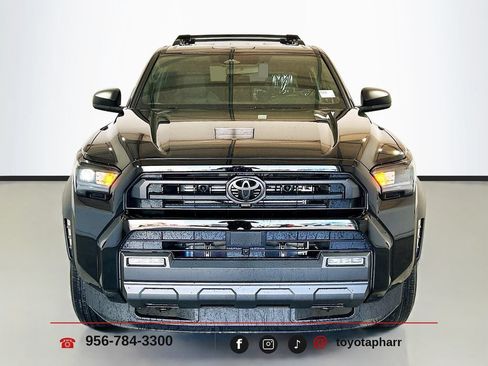 New 2026 Toyota 4Runner SR5 AWD/4WD image 2