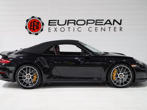Used 2017 Porsche 911 Turbo S AWD/4WD image 8