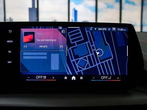 Used 2025 BMW M235i xDrive w/ Premium Package image 19