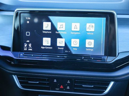 New 2026 Volkswagen Atlas Cross Sport SE image 22