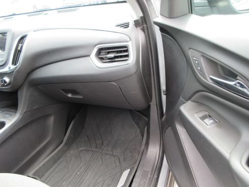 Used 2024 Chevrolet Equinox LT w/ LPO, Floor Liner Package FWD image 18