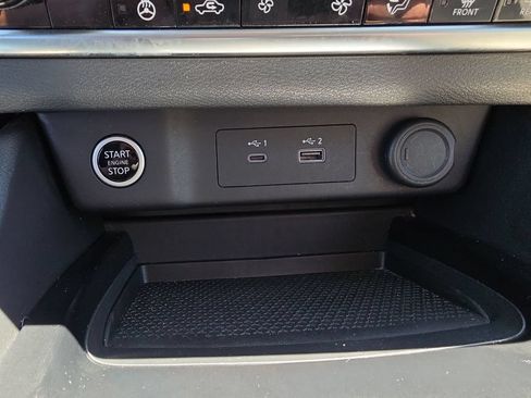Used 2023 Nissan Rogue SV w/ SV Premium B Package AWD/4WD image 31