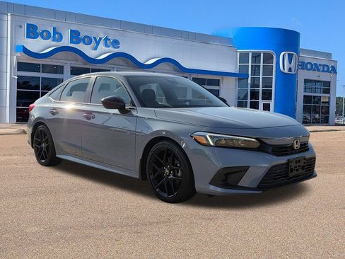 Used 2024 Honda Civic Sport image 3