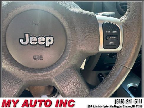 Used 2007 Jeep Liberty Limited AWD/4WD image 21