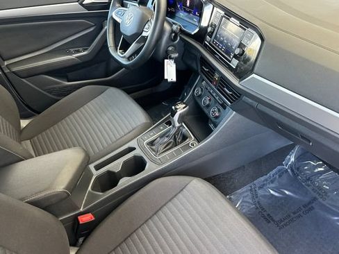 Used 2024 Volkswagen Jetta S FWD image 17