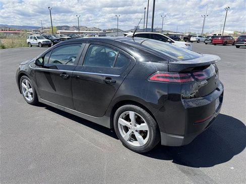 Used 2014 Chevrolet Volt FWD image 3