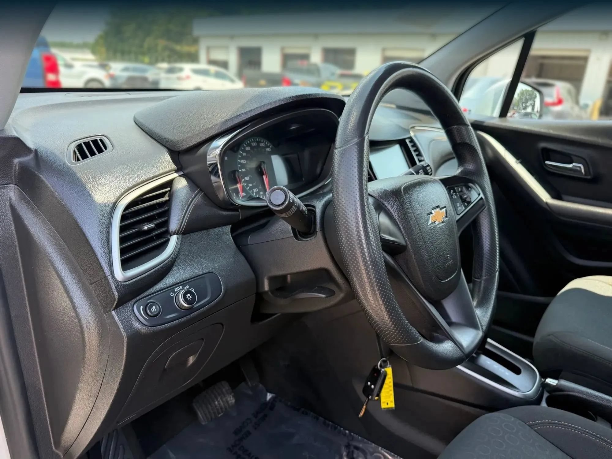 Used 2017 Chevrolet Trax LS AWD/4WD image 17