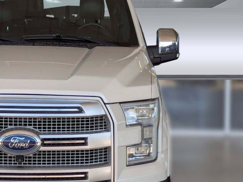Certified 2017 Ford F150 Platinum w/ Equipment Group 701A Luxury image 11