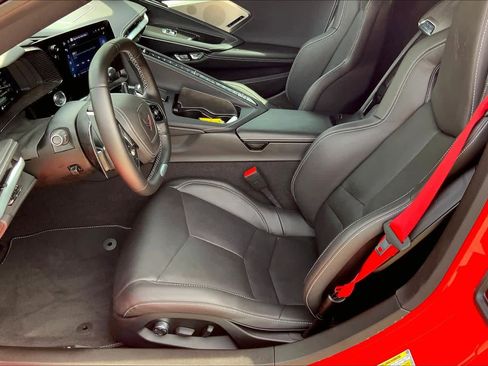 Used 2025 Chevrolet Corvette Z06 RWD image 7