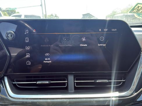 Used 2024 Chevrolet Trax ACTIV w/ Sunroof Package FWD image 25