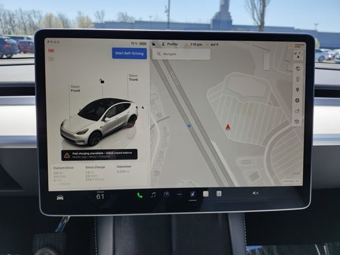 Used 2024 Tesla Model Y Long Range AWD/4WD image 4
