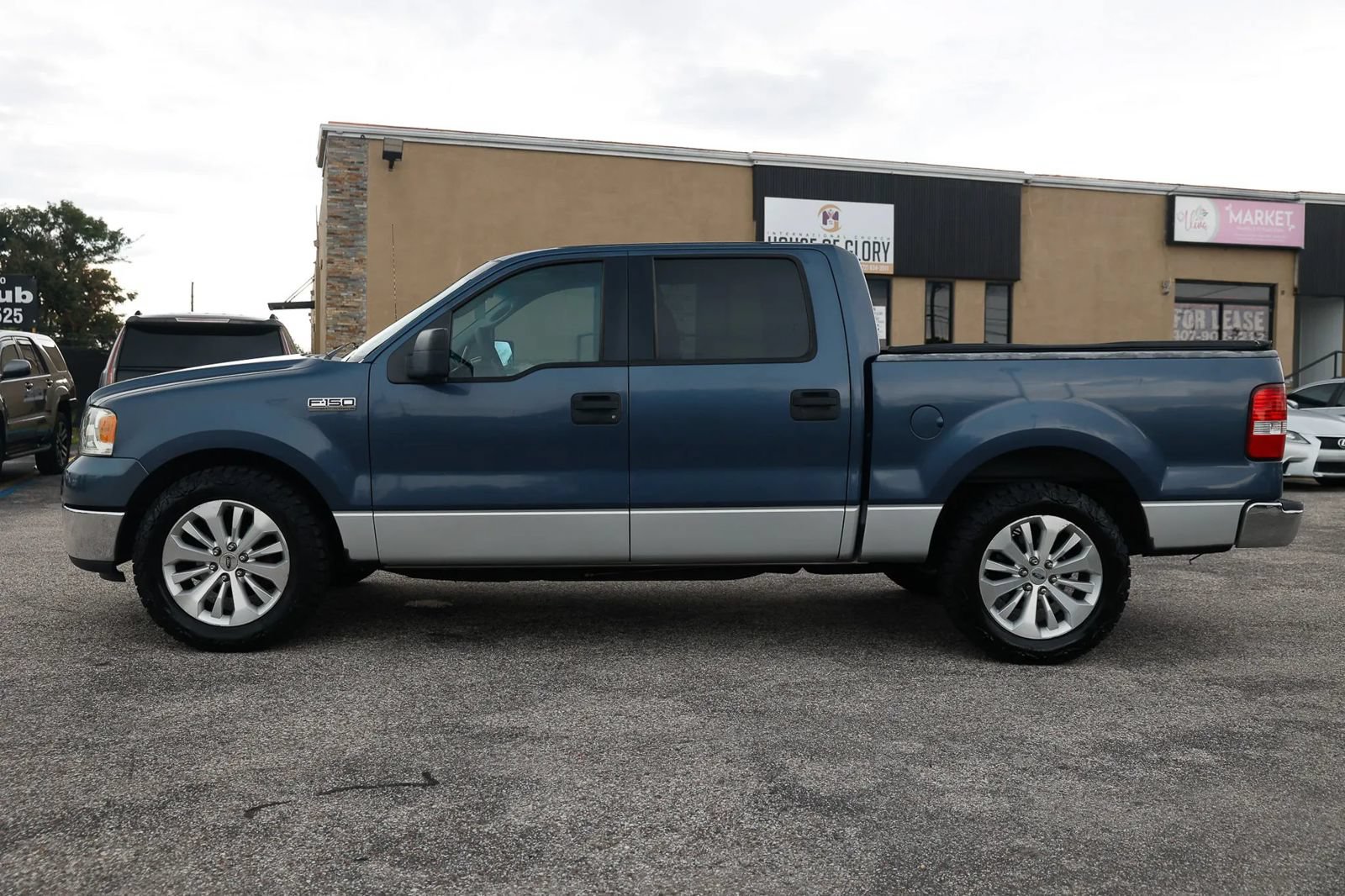 Used 2006 Ford F150 XLT RWD image 2