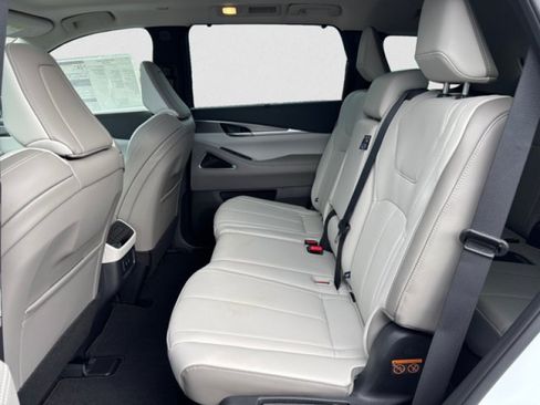 New 2026 INFINITI QX60 Luxe w/ Cargo Package AWD/4WD image 18