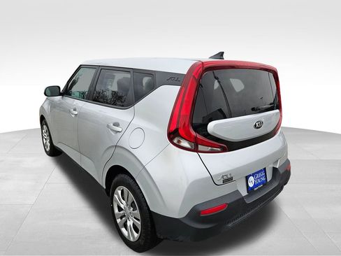 Used 2020 Kia Soul LX image 9