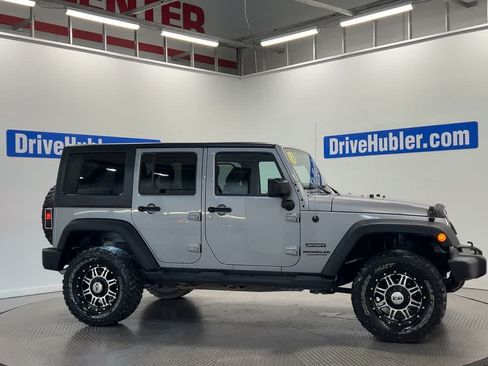 Used 2016 Jeep Wrangler Unlimited Sport w/ Quick Order Package 24S AWD/4WD image 3